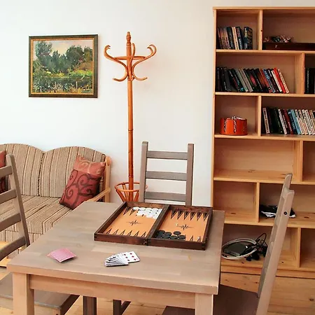 арт комплекс горски дом - Triawna