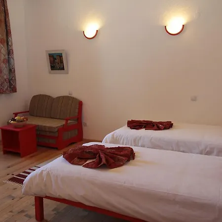 арт комплекс горски дом - Maison d'hôtes